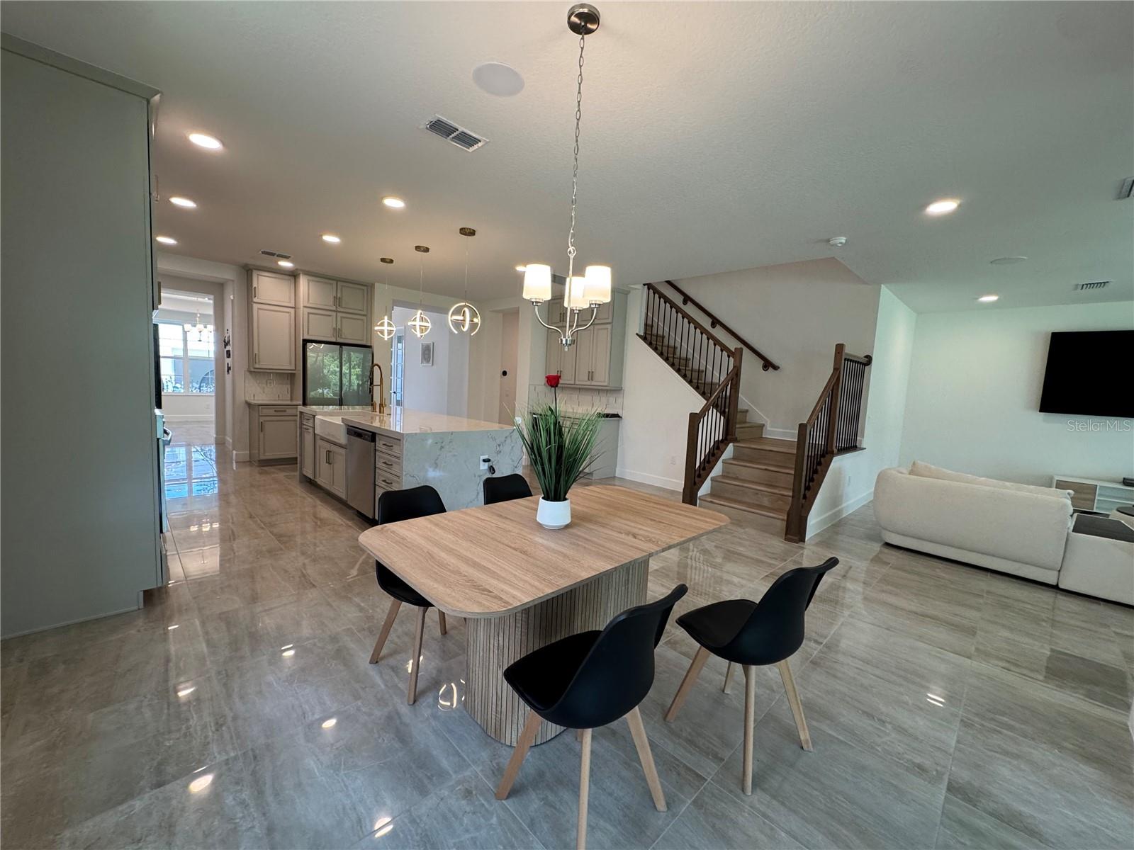 Image 23 of 81 For 17342 Glossy Pomelo Way