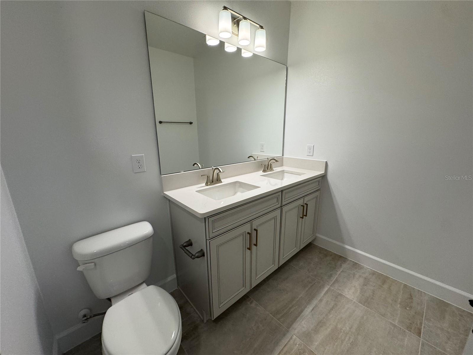 Image 47 of 81 For 17342 Glossy Pomelo Way