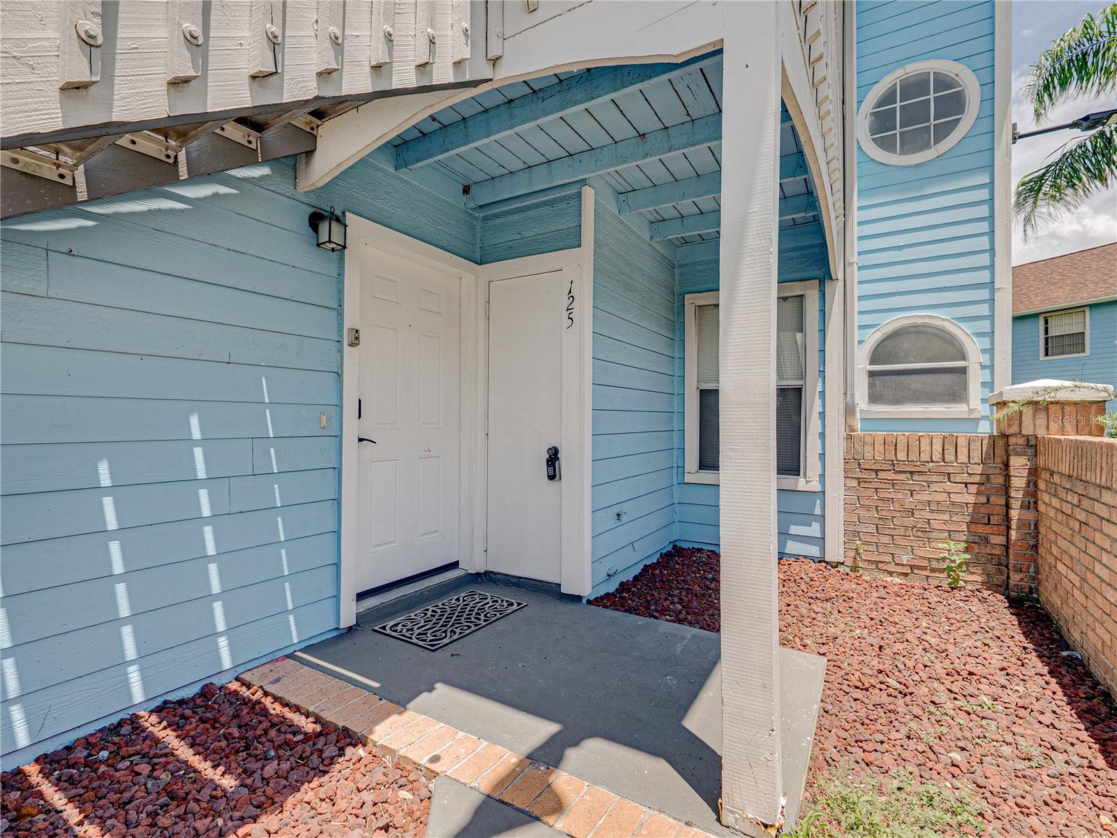 Image 2 of 40 For 2729 Poinciana Boulevard 125