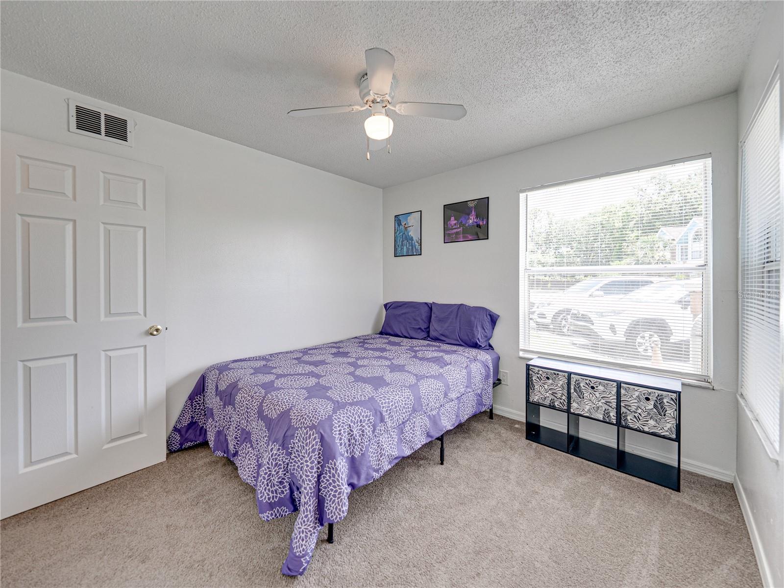 Image 25 of 40 For 2729 Poinciana Boulevard 125