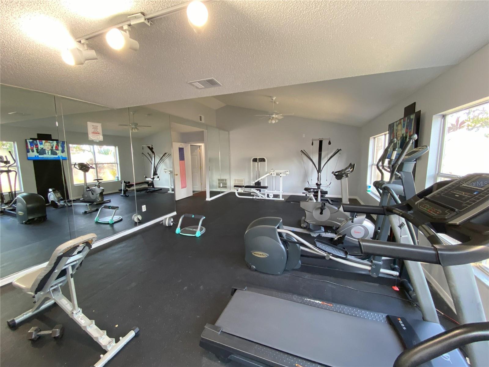 Image 38 of 40 For 2729 Poinciana Boulevard 125