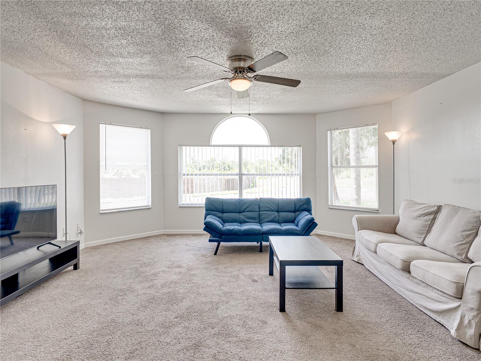 Image 9 of 40 For 2729 Poinciana Boulevard 125