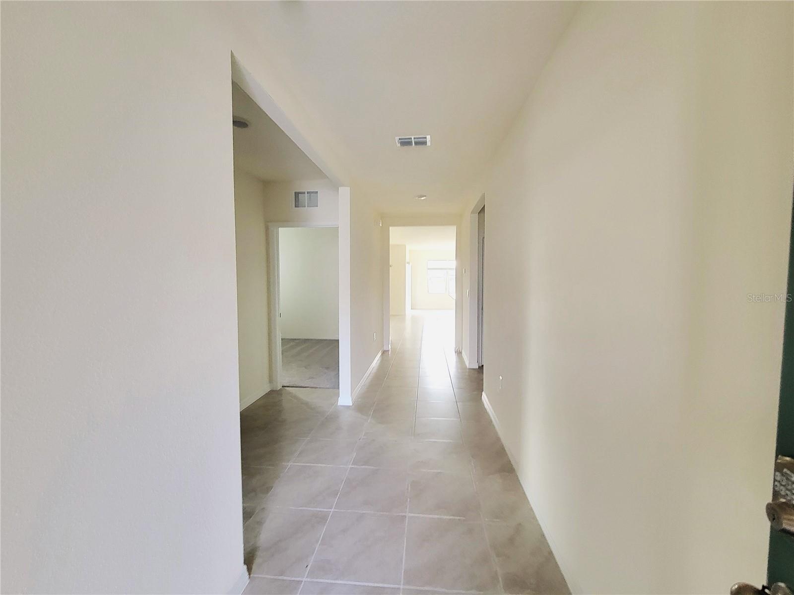 Image 5 of 21 For 420 Noble Avenue