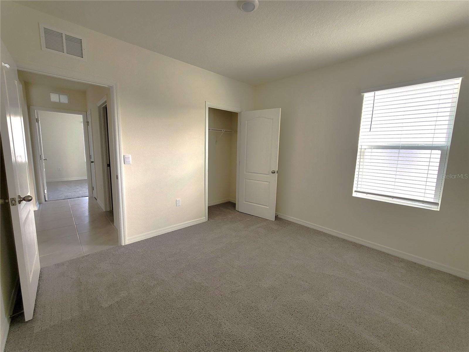 Image 8 of 21 For 420 Noble Avenue