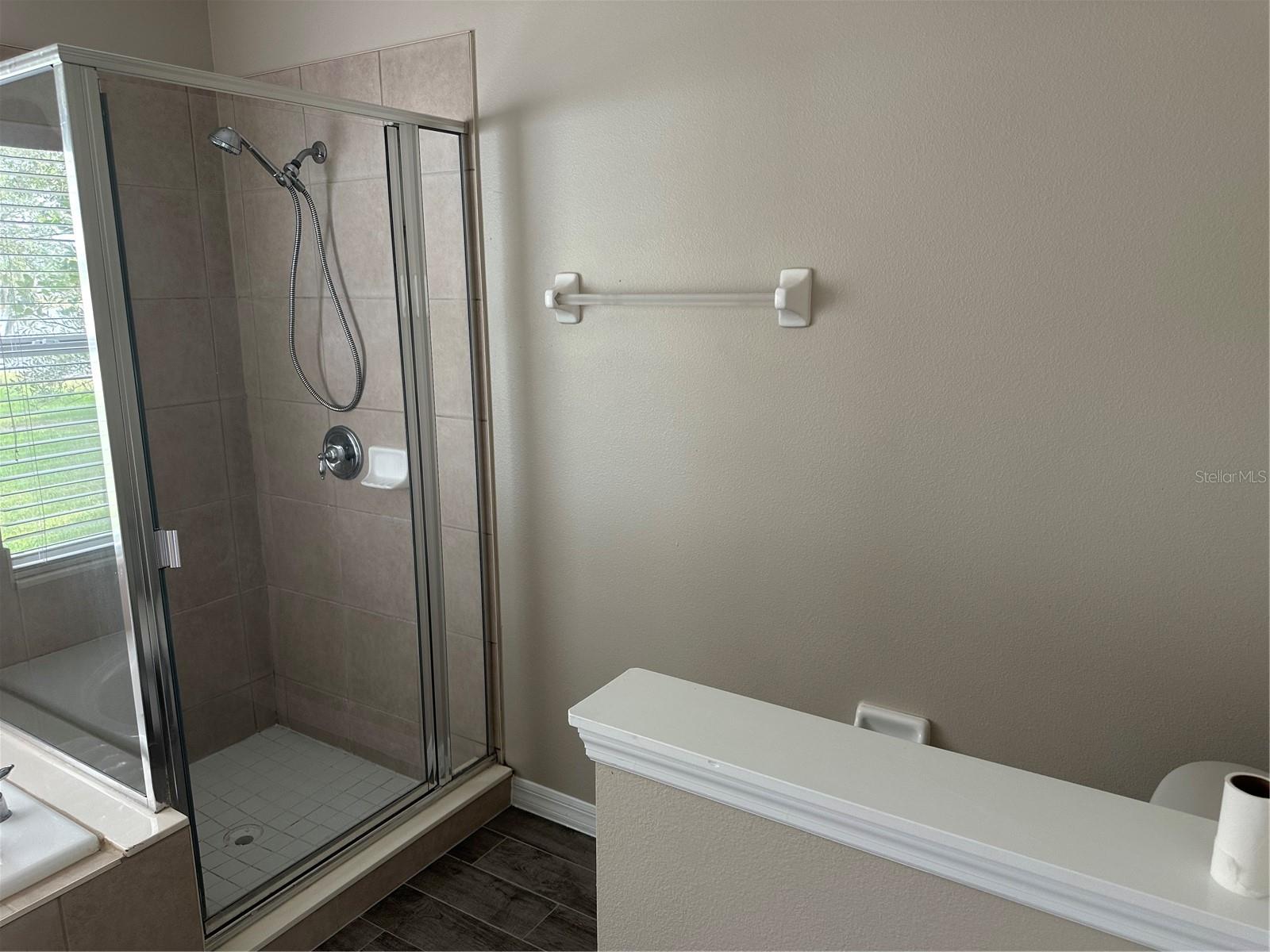 Image 23 of 45 For 5996 Milford Haven Place