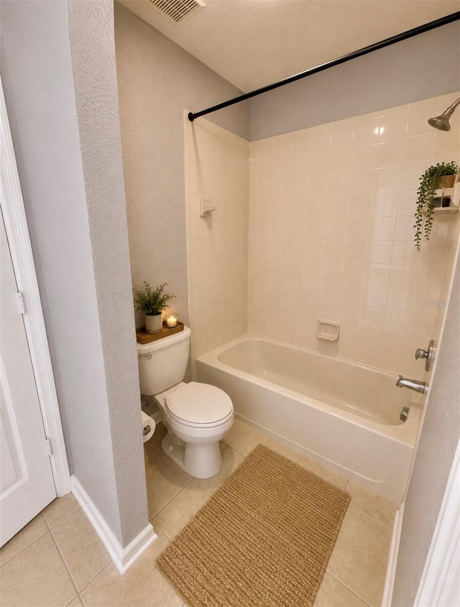Image 24 of 32 For 8632 Abbotsbury Drive