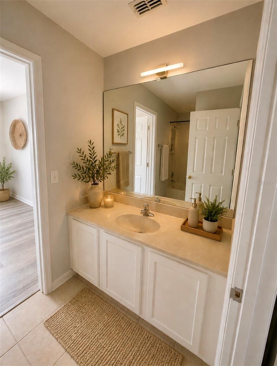 Image 25 of 32 For 8632 Abbotsbury Drive