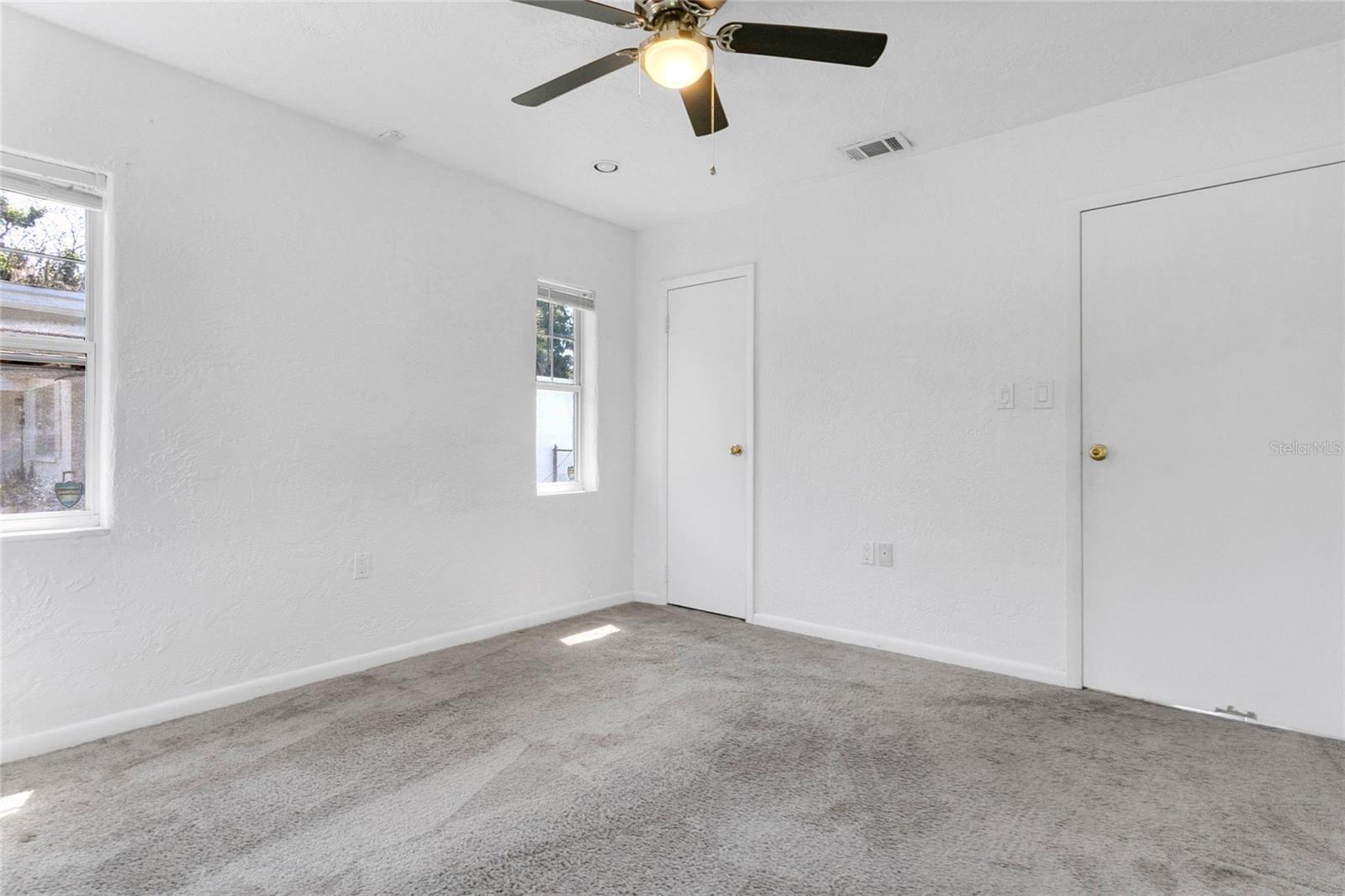 Image 11 of 20 For 2482 Roxbury Road