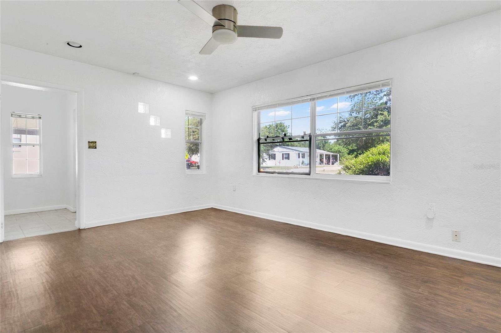 Image 8 of 20 For 2482 Roxbury Road