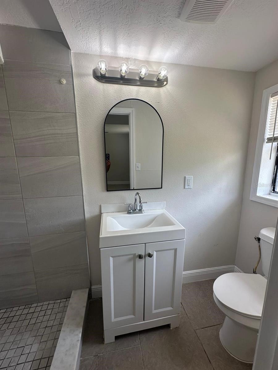 Image 9 of 13 For 7207 Harwick Dr