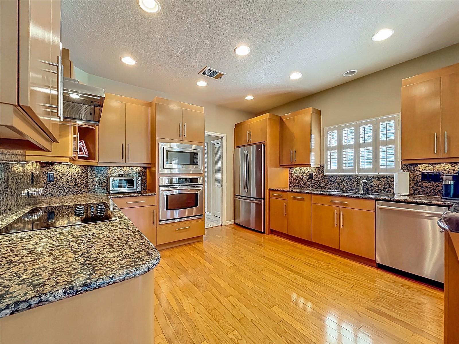 Image 12 of 36 For 2470 Sweetwater Country Club Drive