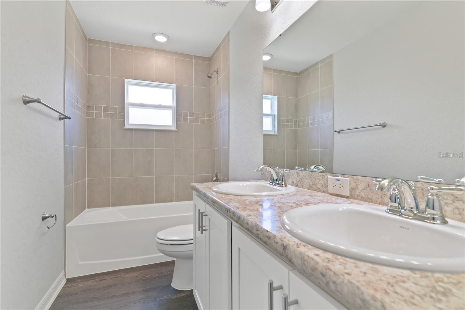 Image 24 of 33 For 6392 Gardner Drive