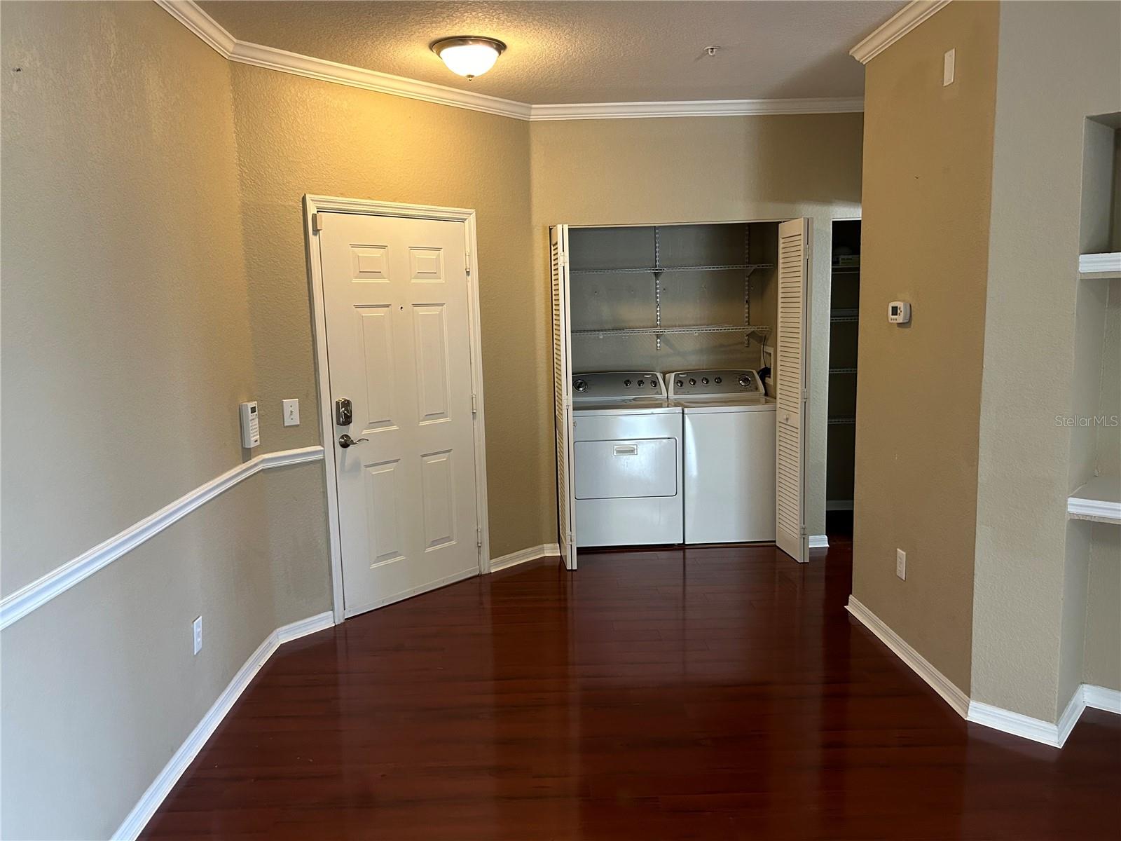 Image 5 of 18 For 3599 Conroy Road 934