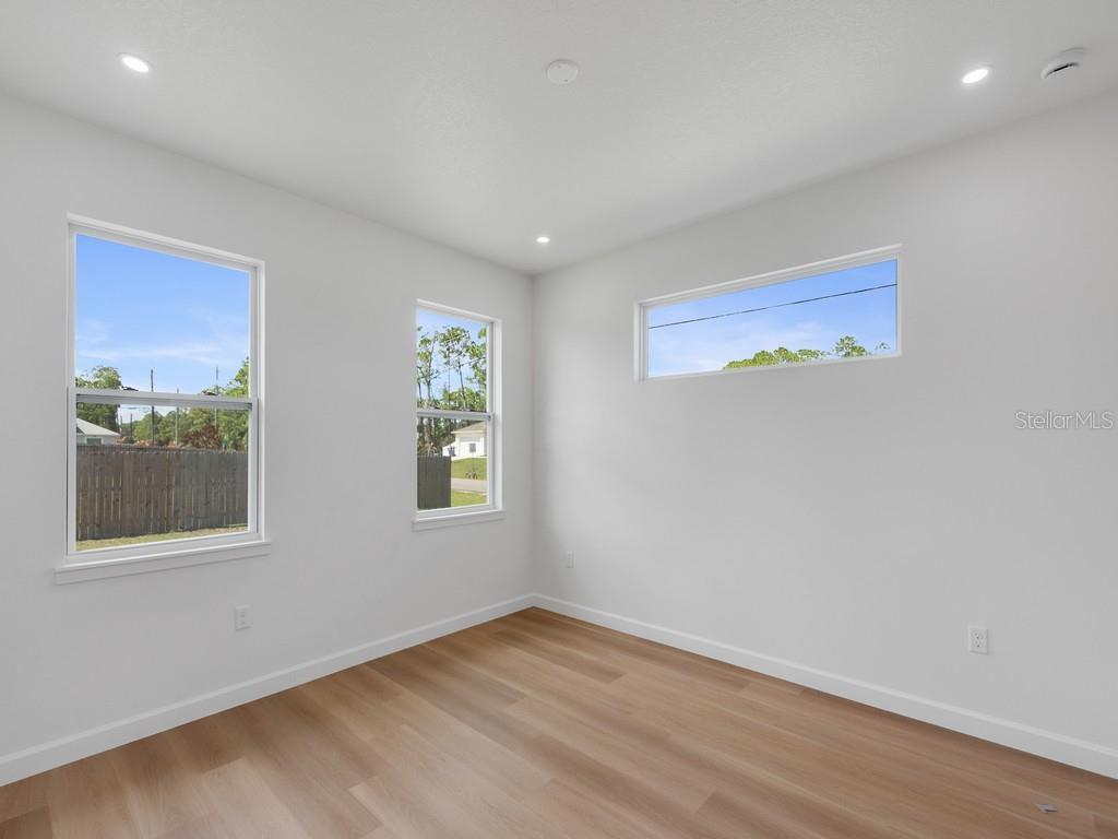 Image 10 of 21 For 2602 De Groodt Road Sw