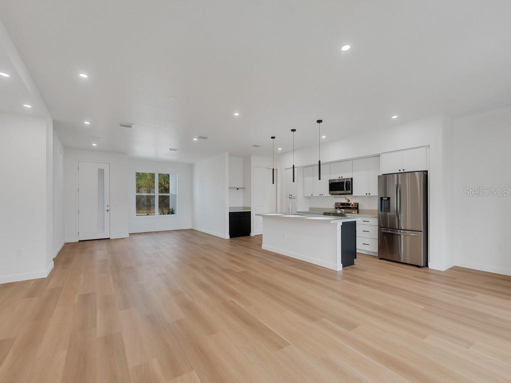 Image 6 of 21 For 2602 De Groodt Road Sw