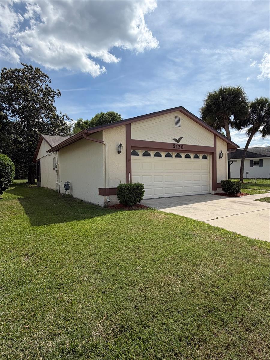 Image 2 of 42 For 5120 Lazy Lake Circle