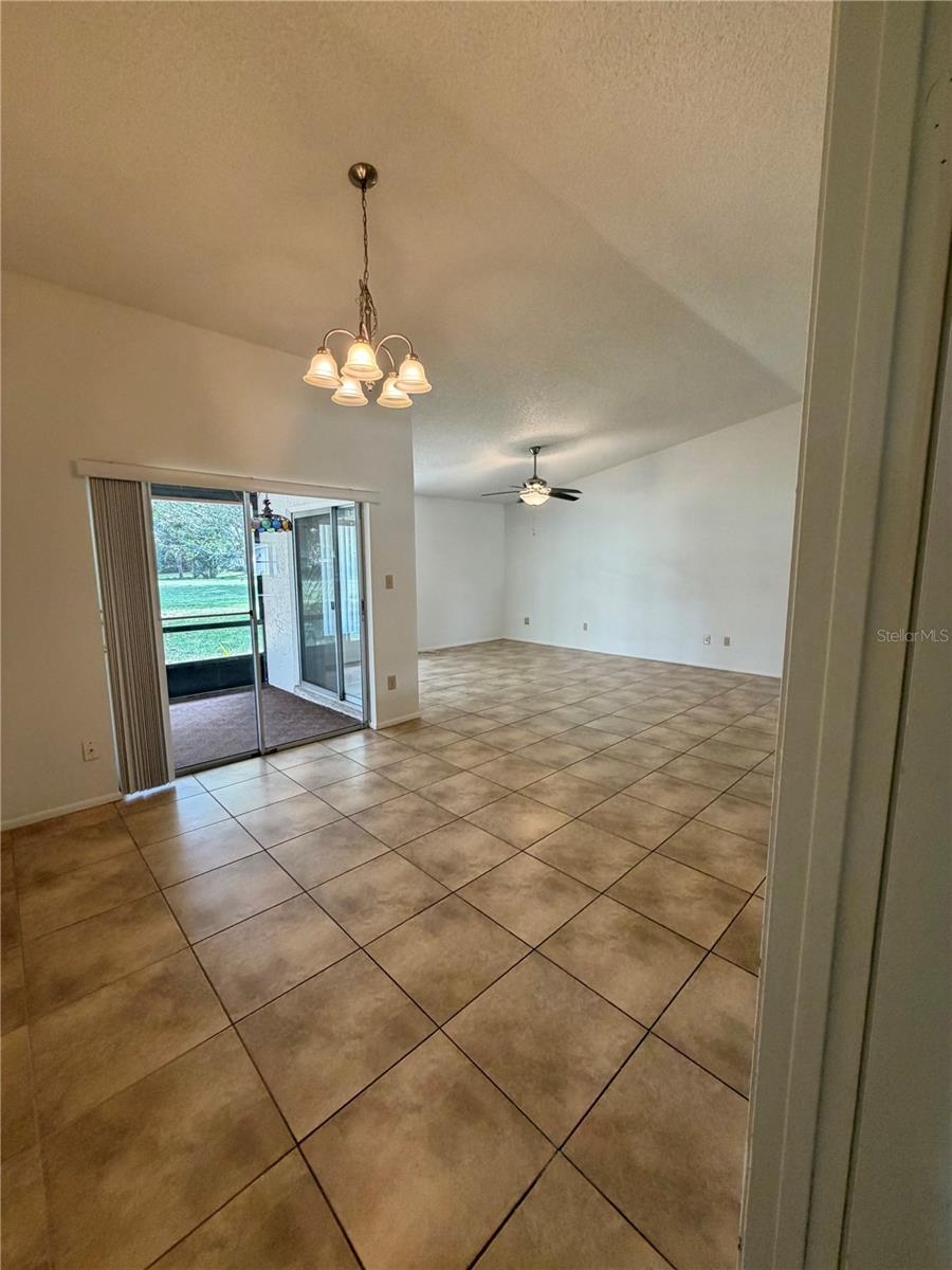 Image 8 of 42 For 5120 Lazy Lake Circle