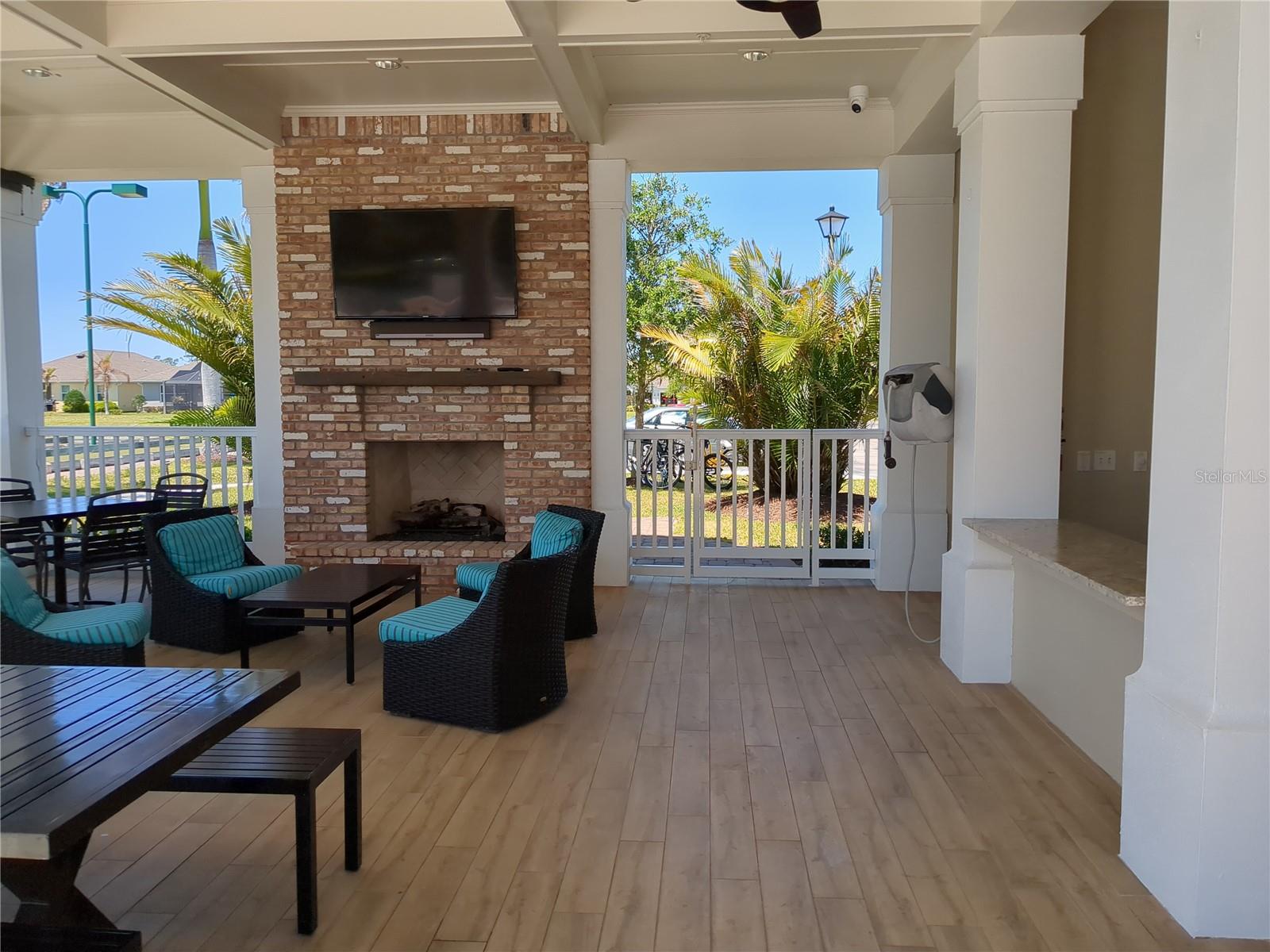 Image 19 of 27 For 3535 Cherry Palm Court