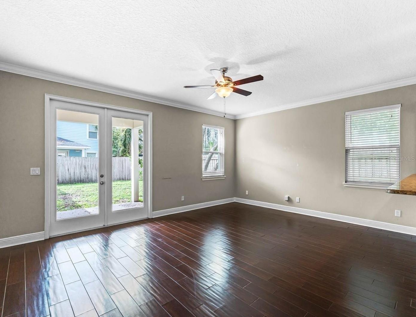 Image 10 of 33 For 2544 Mayer Street