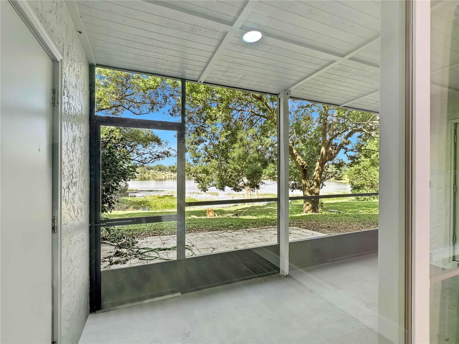 Image 11 of 13 For 4126 Plantation Cove Drive 304
