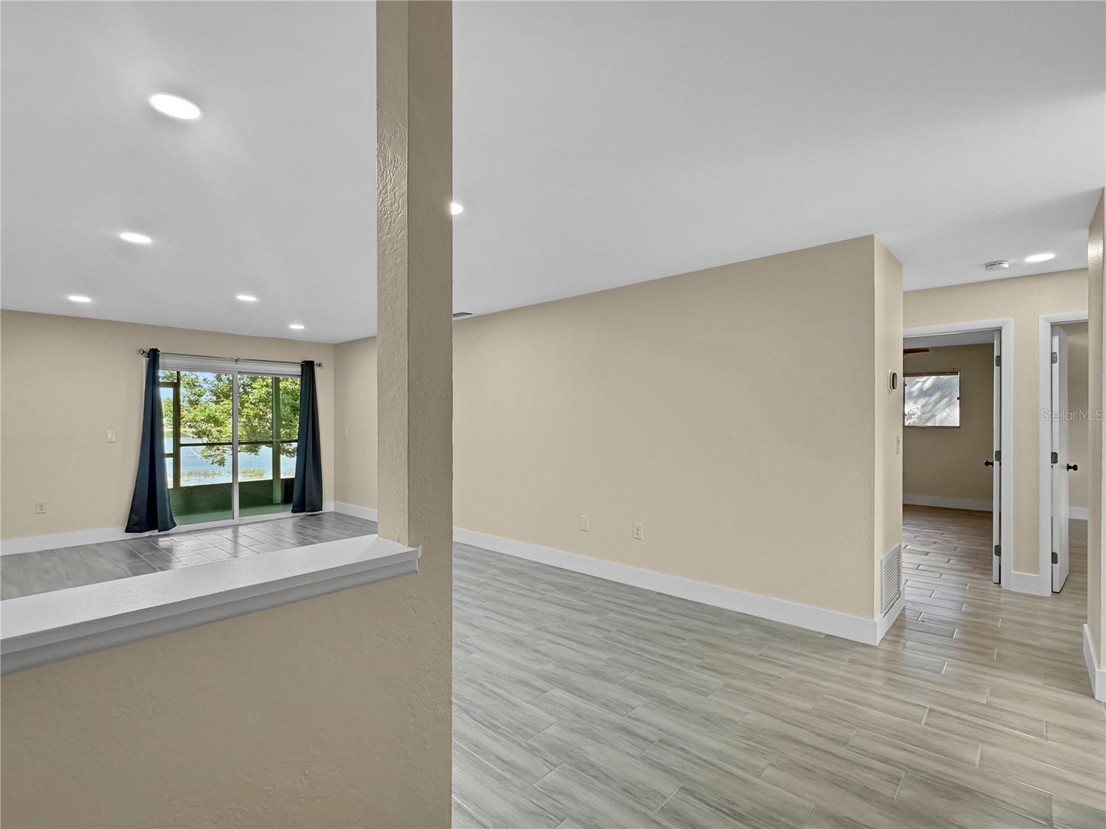 Image 2 of 13 For 4126 Plantation Cove Drive 304