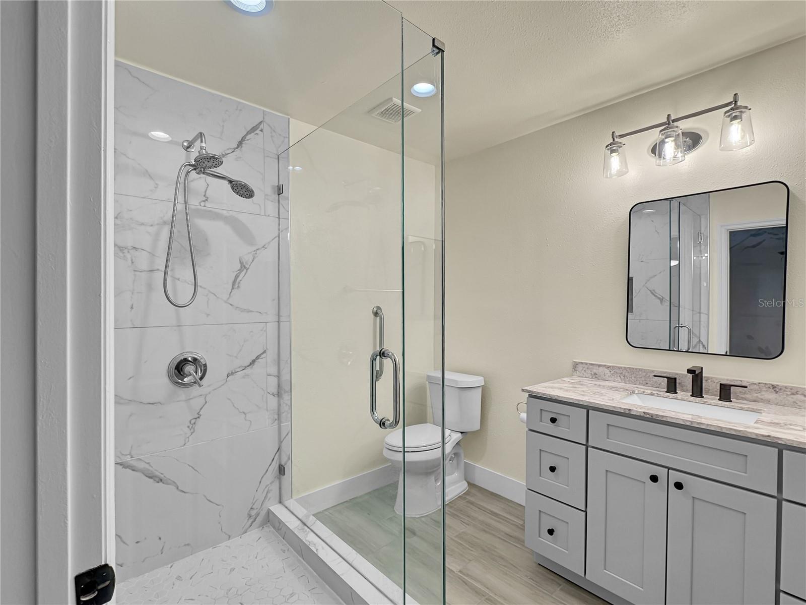 Image 9 of 13 For 4126 Plantation Cove Drive 304