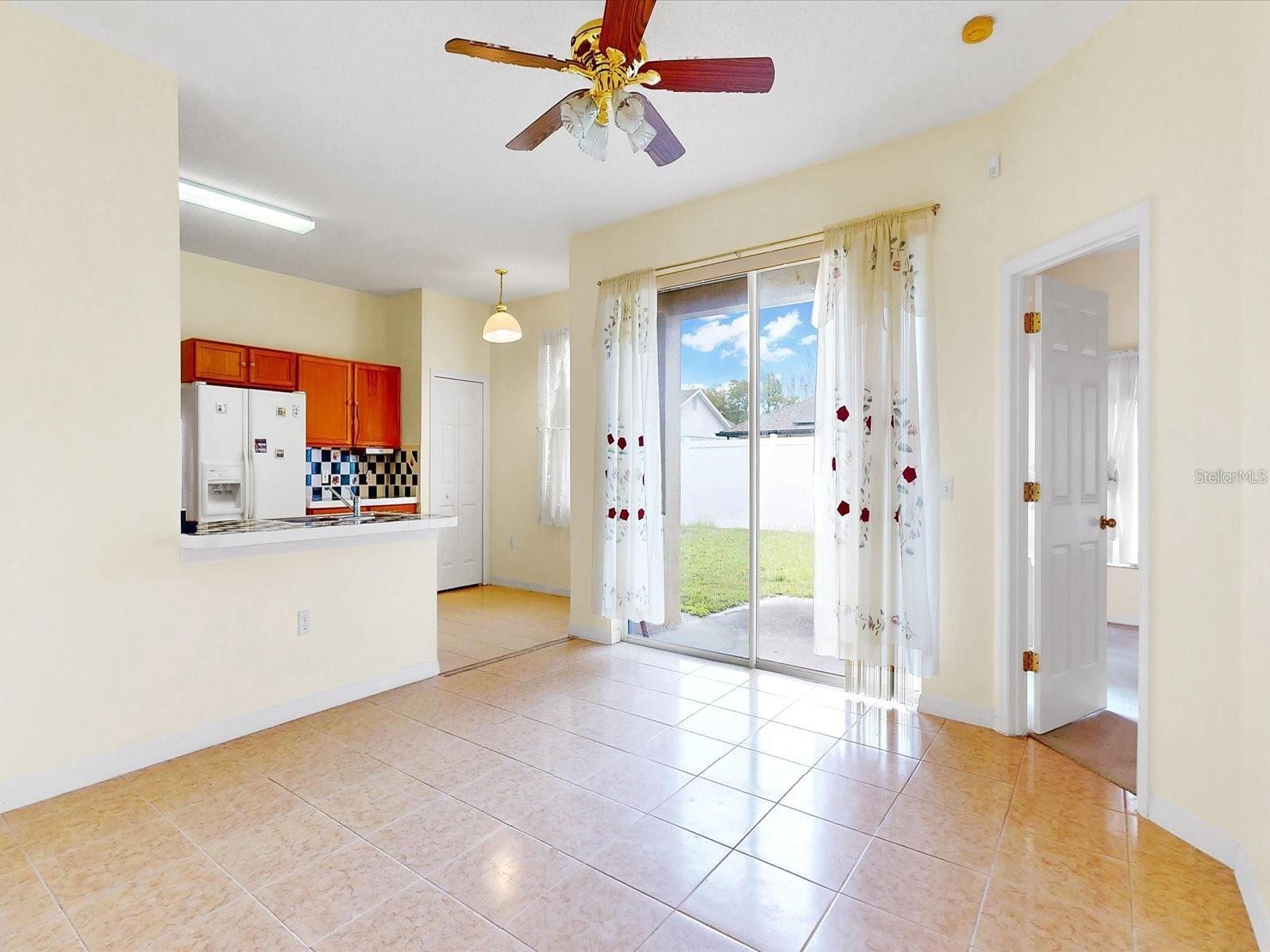 Image 7 of 20 For 619 Reindeer Drive