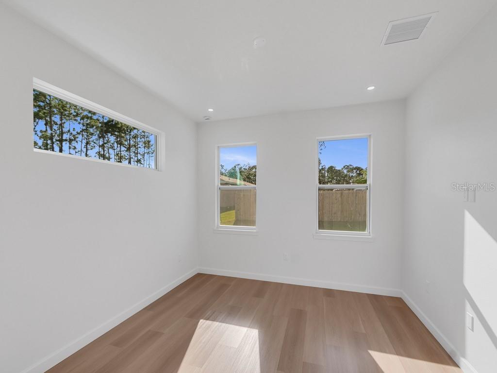 Image 12 of 21 For 2618 De Groodt Road Sw