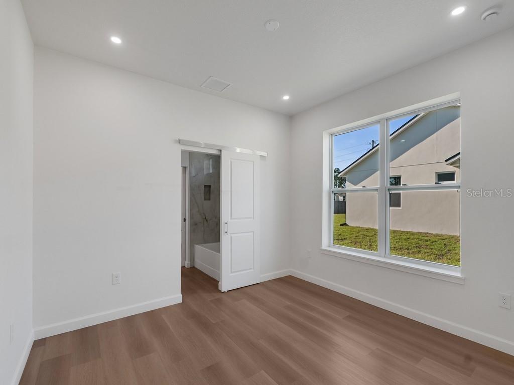 Image 16 of 21 For 2618 De Groodt Road Sw
