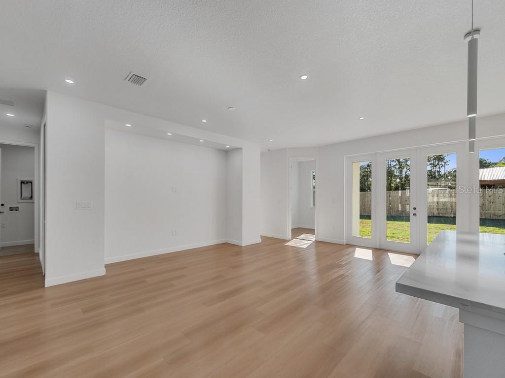 Image 9 of 21 For 2618 De Groodt Road Sw