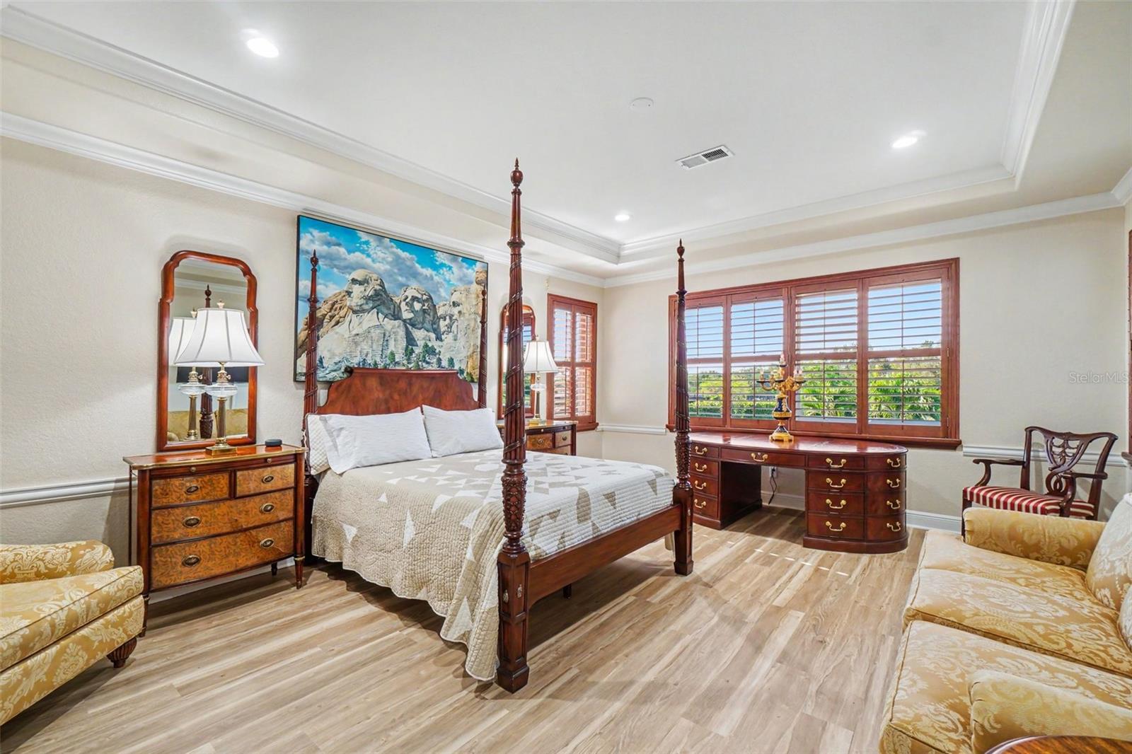 Image 24 of 45 For 8620 El Mirasol Court