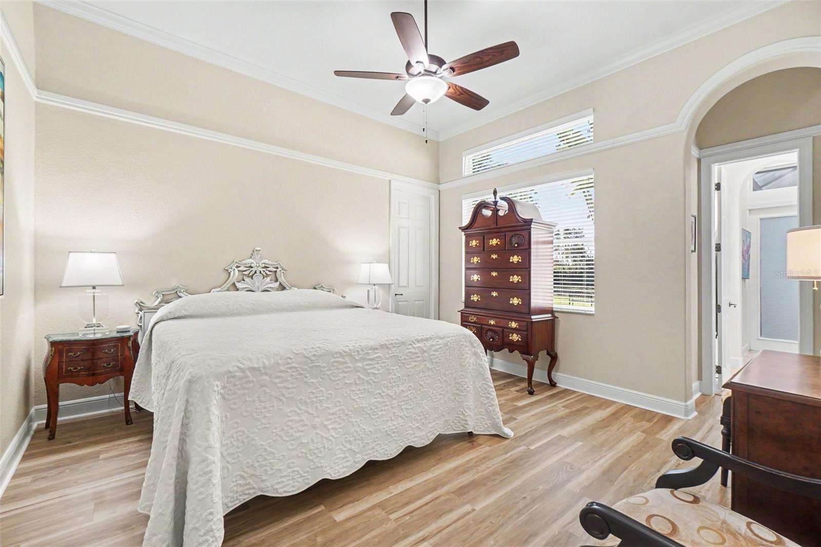 Image 25 of 45 For 8620 El Mirasol Court