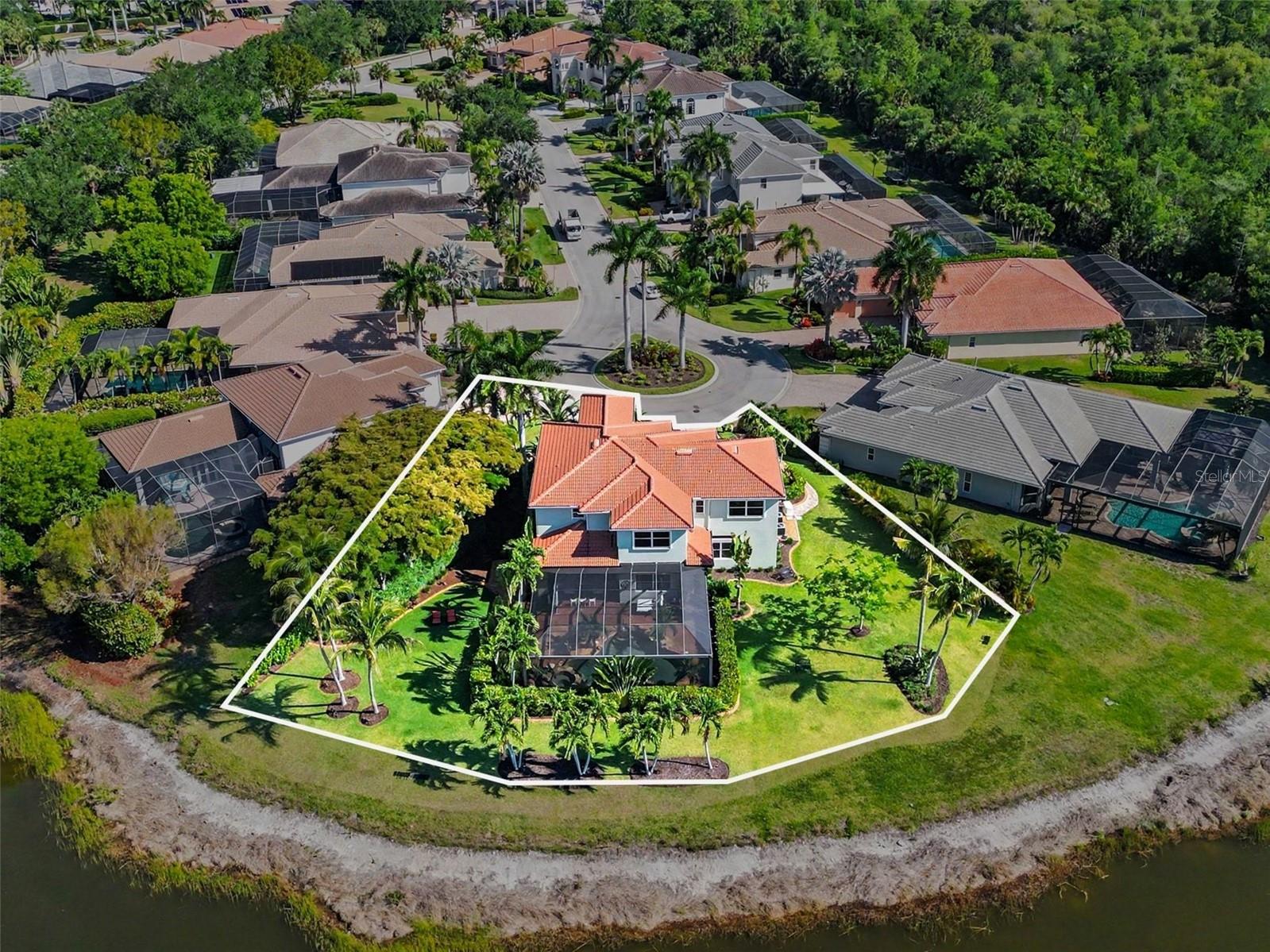 Image 4 of 45 For 8620 El Mirasol Court