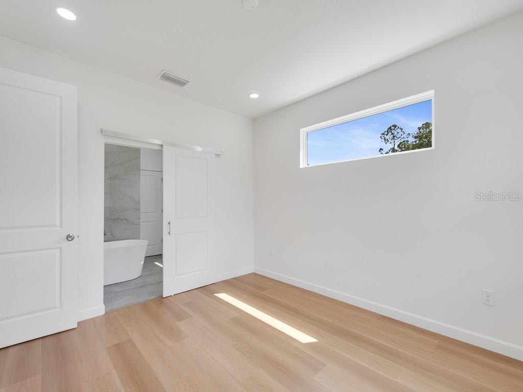 Image 14 of 22 For 2634 De Groodt Road Sw