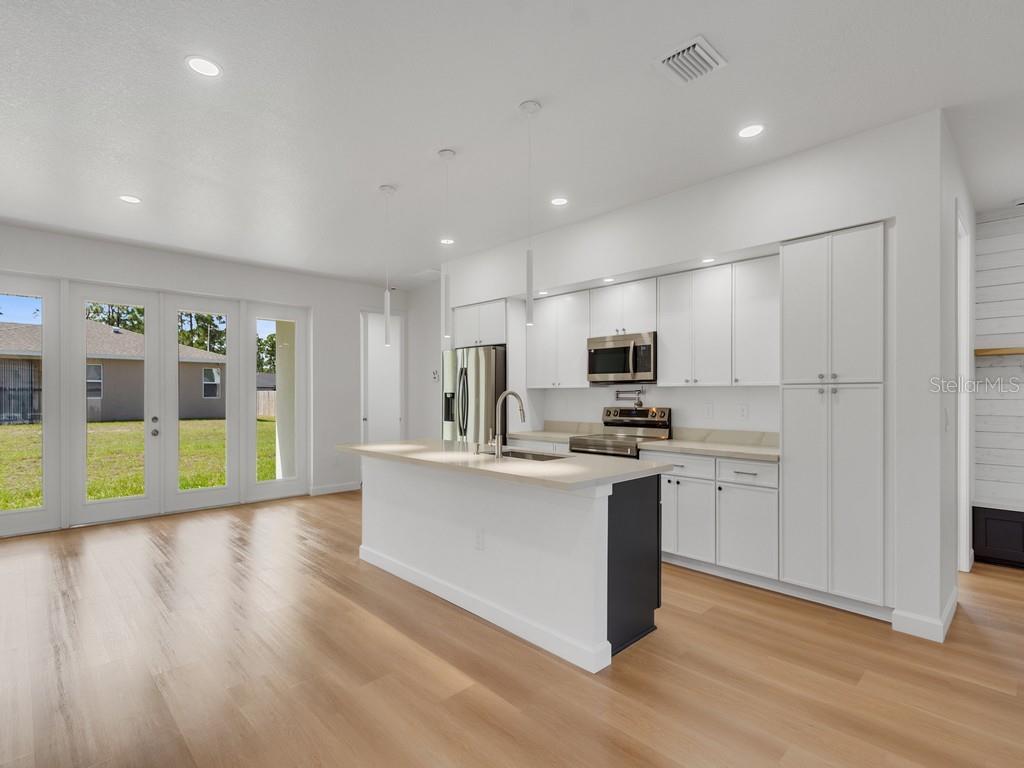 Image 6 of 22 For 2634 De Groodt Road Sw
