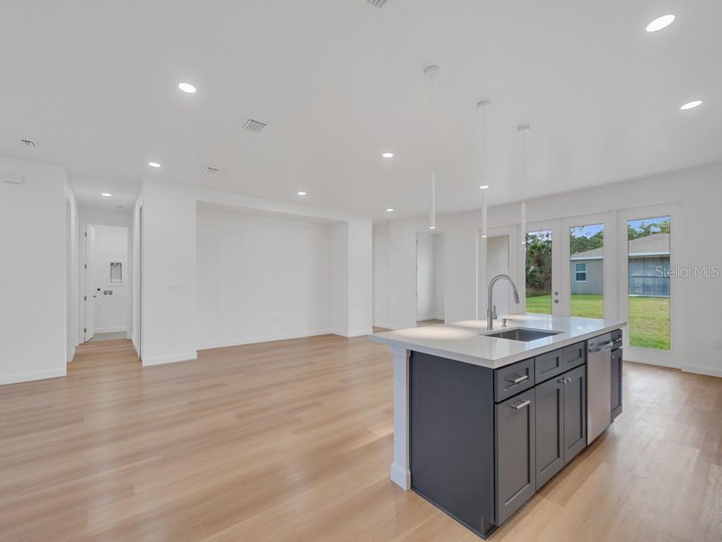 Image 7 of 22 For 2634 De Groodt Road Sw