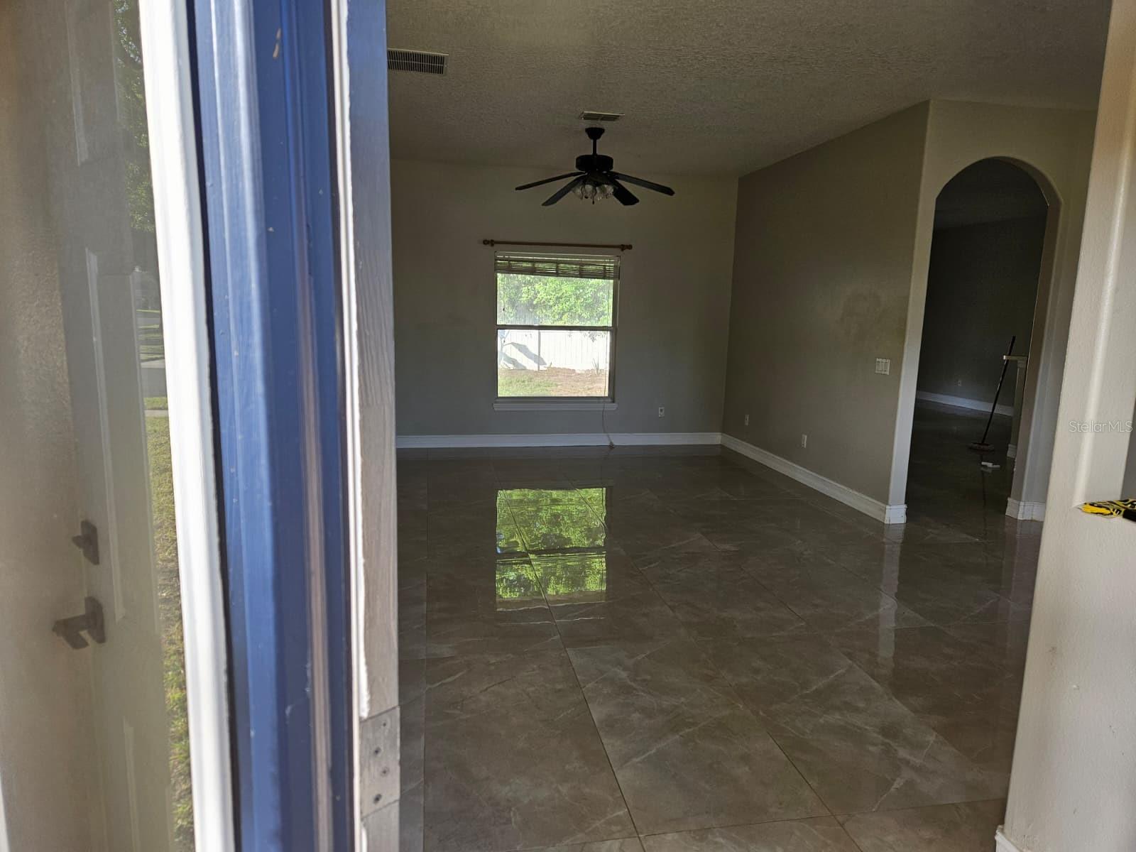 Image 11 of 18 For 647 Carey Way