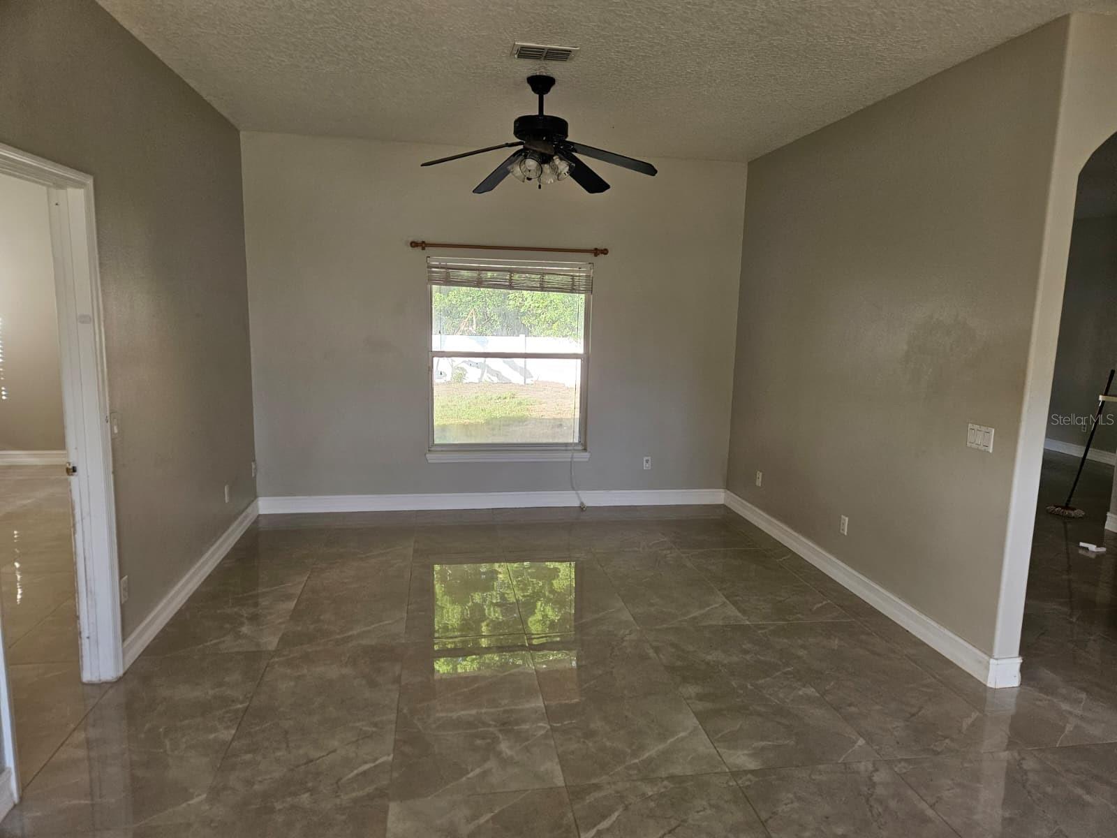 Image 12 of 18 For 647 Carey Way