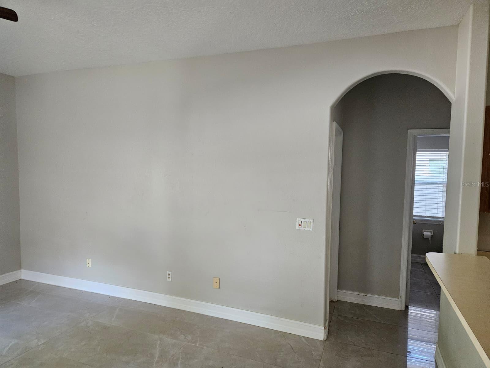 Image 6 of 18 For 647 Carey Way