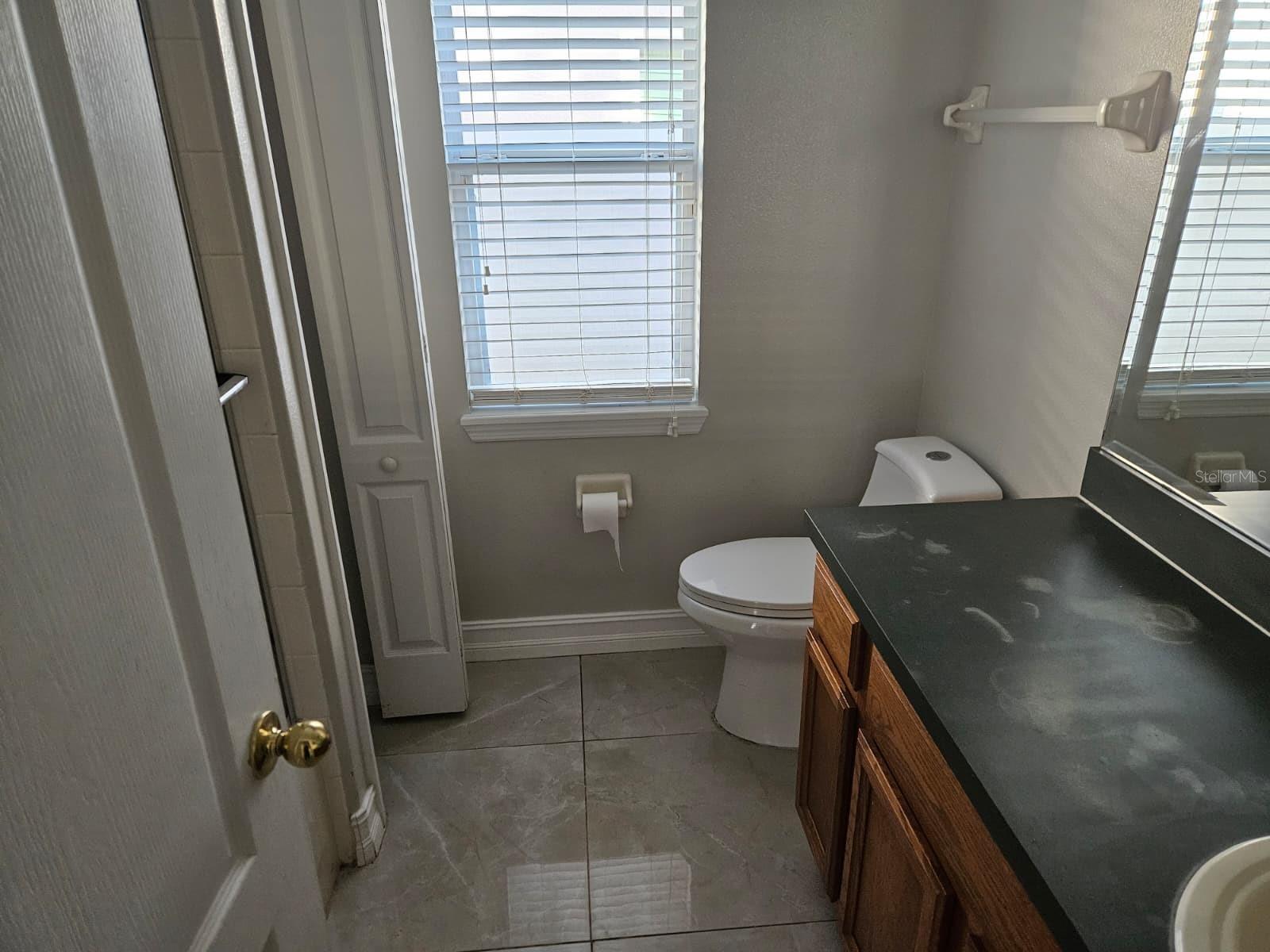 Image 7 of 18 For 647 Carey Way
