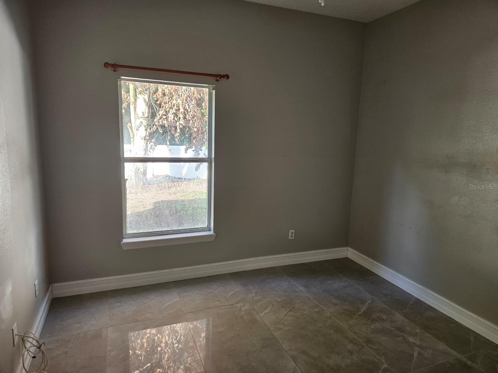 Image 8 of 18 For 647 Carey Way