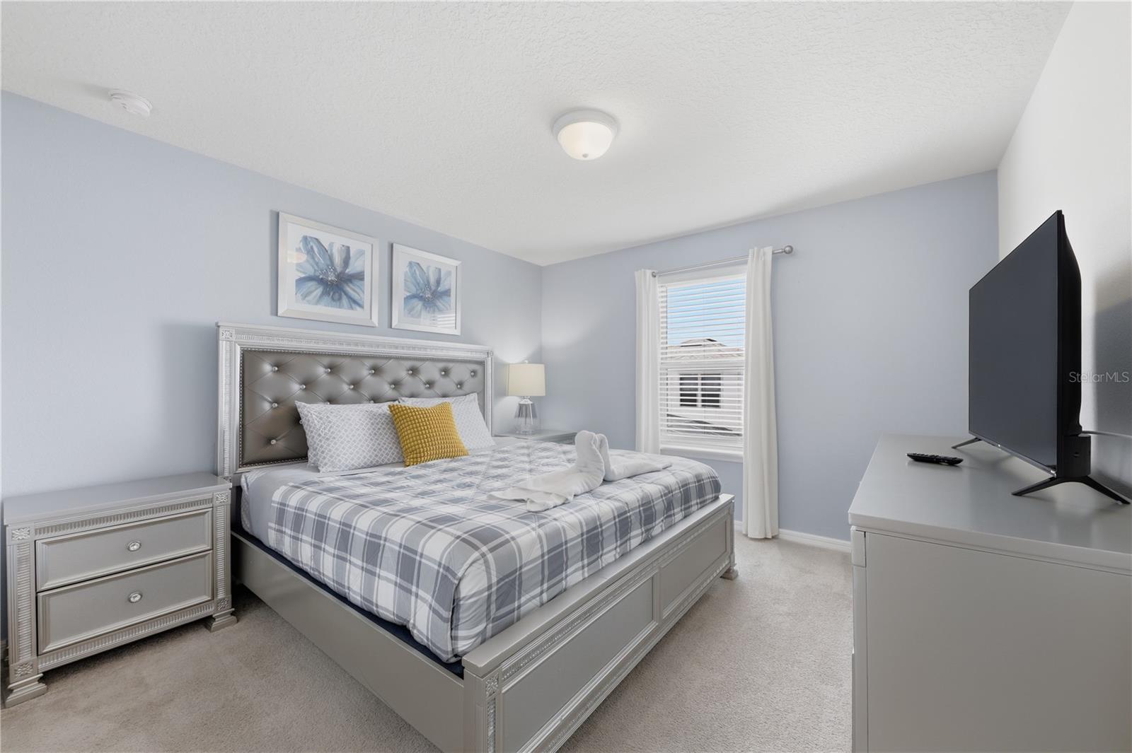 Image 31 of 48 For 8956 Zurich Lane