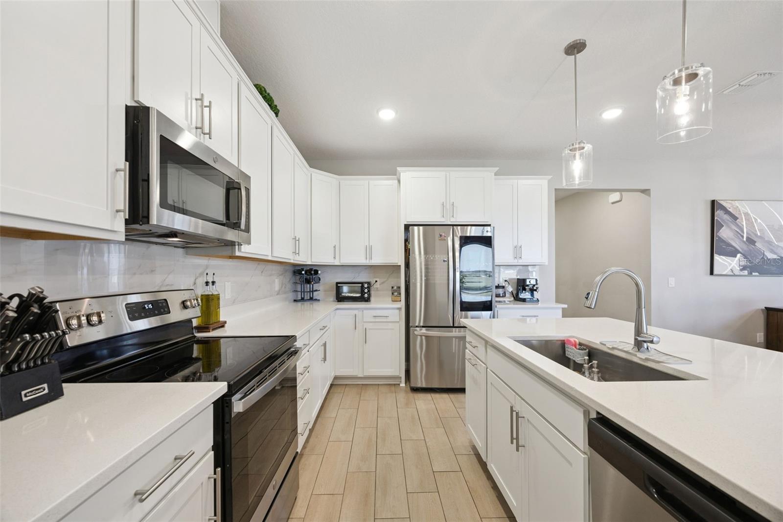 Image 10 of 33 For 10053 Spring Lake Drive