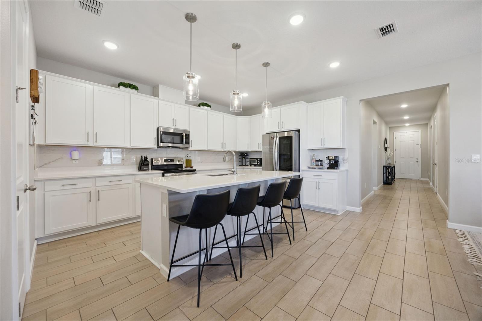 Image 11 of 33 For 10053 Spring Lake Drive