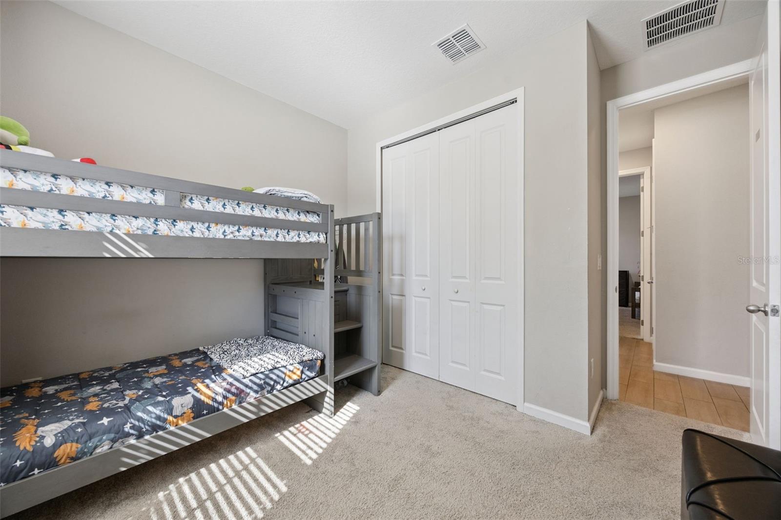 Image 18 of 33 For 10053 Spring Lake Drive