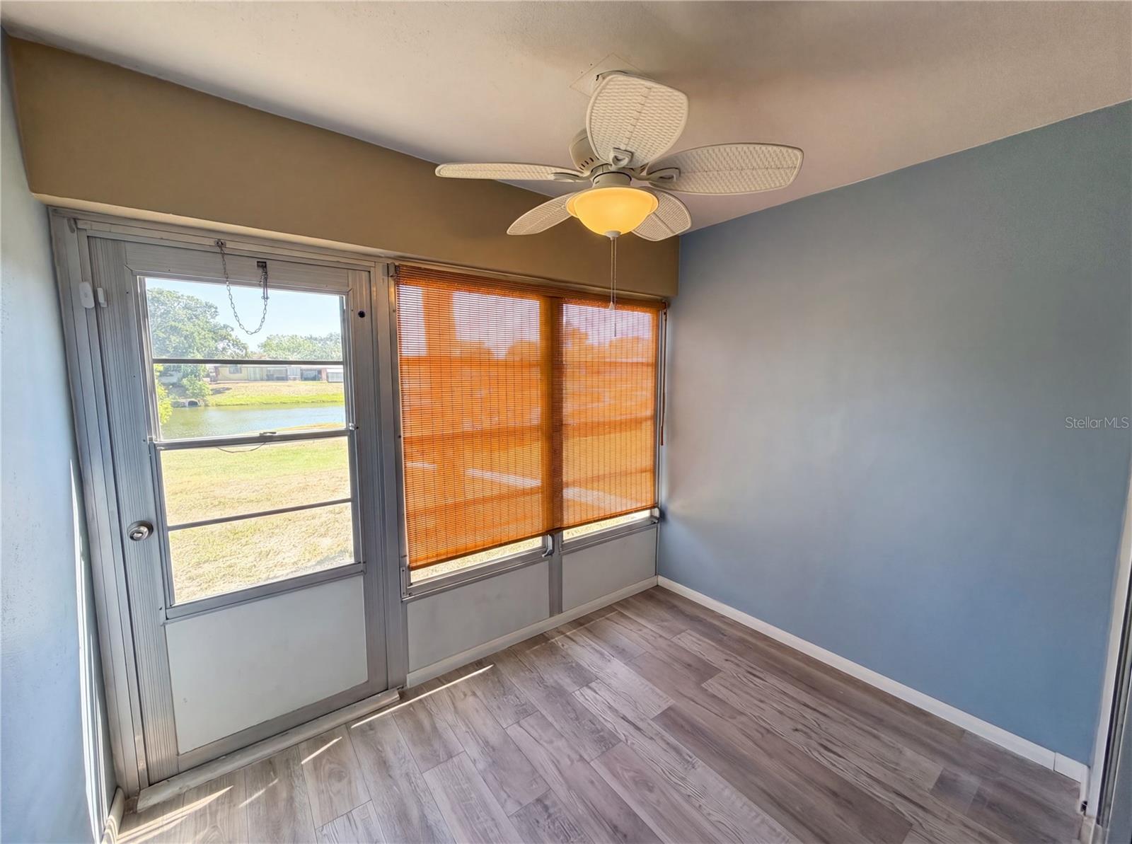 Image 21 of 25 For 1303 Hercules Avenue 6