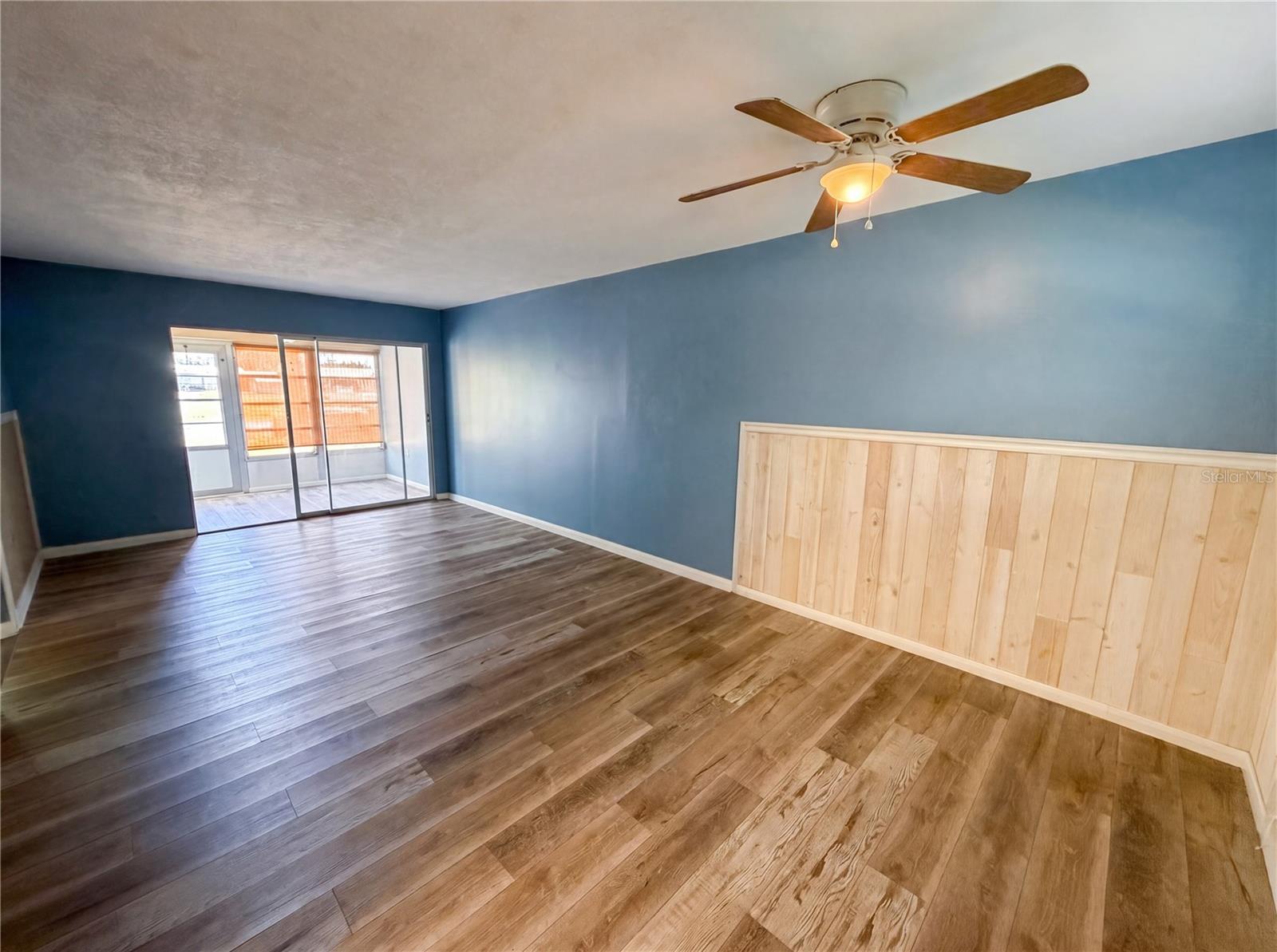 Image 5 of 25 For 1303 Hercules Avenue 6