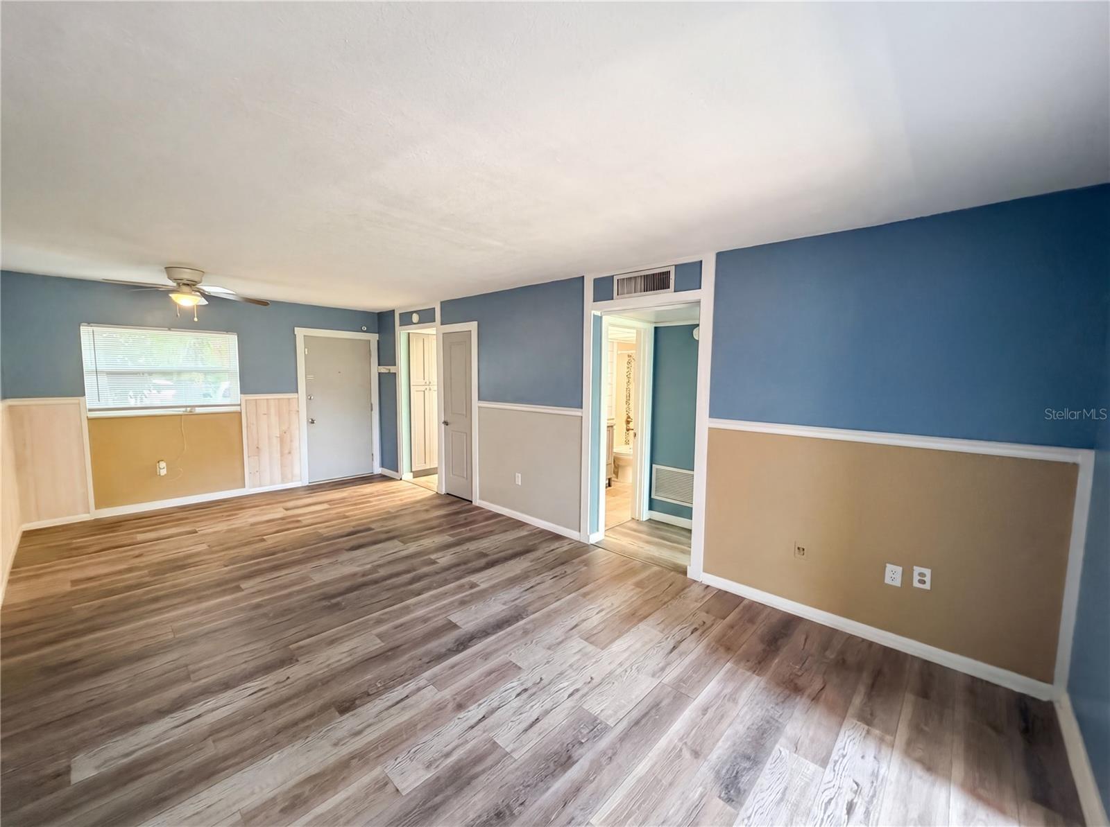 Image 6 of 25 For 1303 Hercules Avenue 6