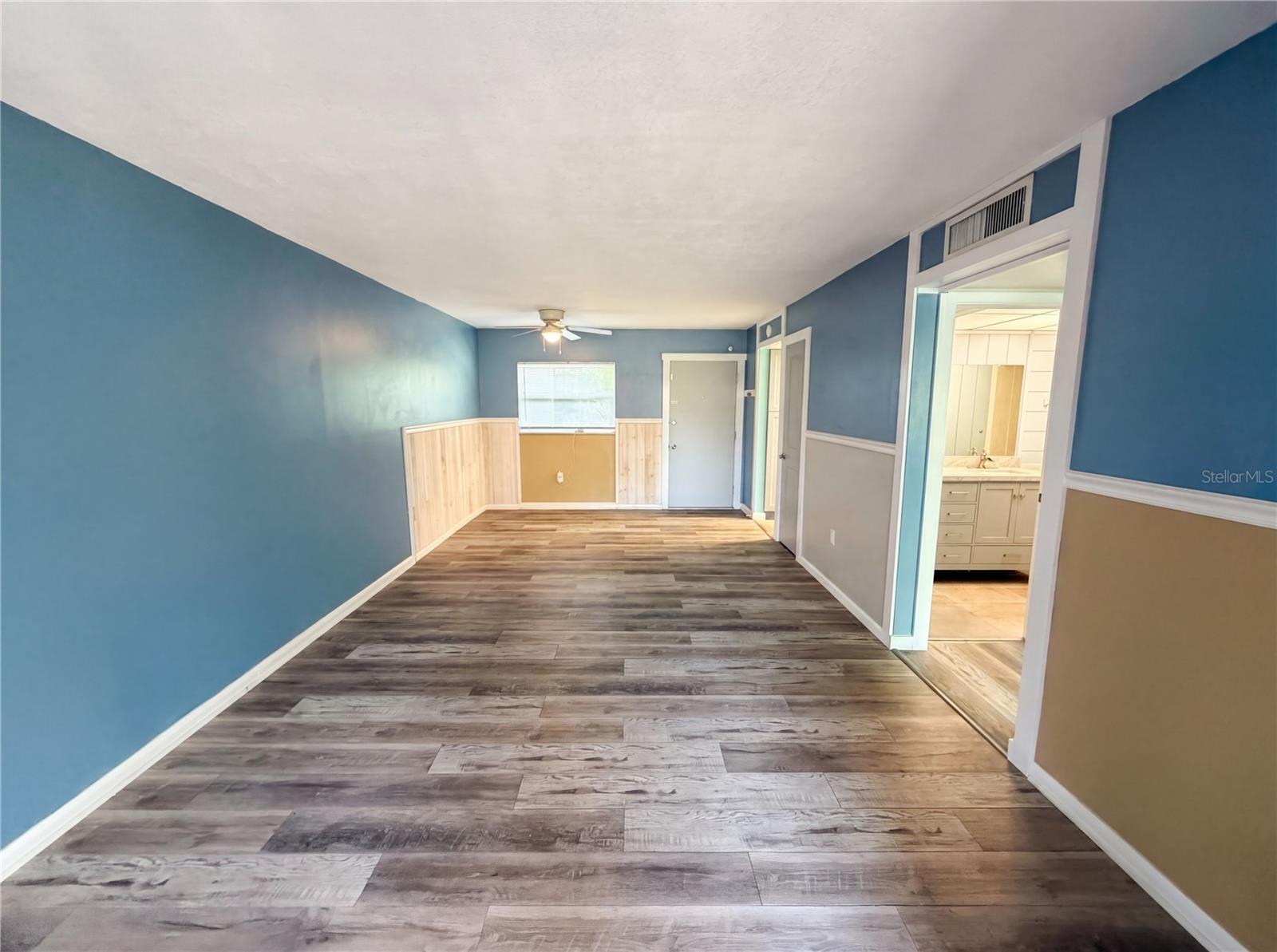 Image 7 of 25 For 1303 Hercules Avenue 6