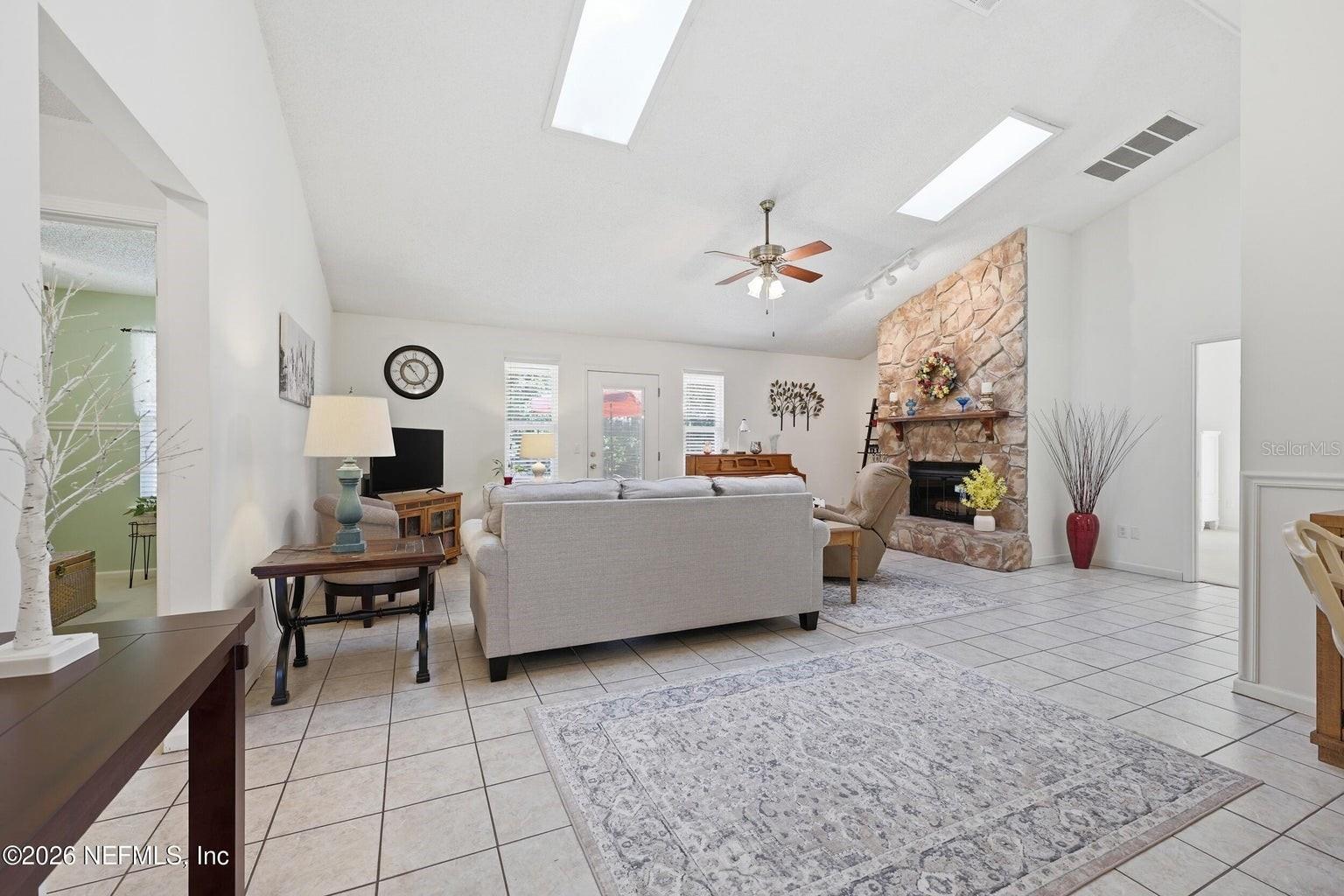 Image 7 of 34 For 5327 Racoon Ridge Court
